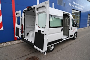 Vehicle image CITROEN Jumper Kaw. 35+ L2H2 2.2 BlueHDi 180 S/S