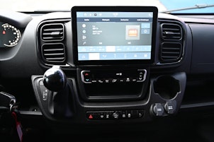 Vehicle image CITROEN Jumper Kaw. 35+ L2H2 2.2 BlueHDi 180 S/S