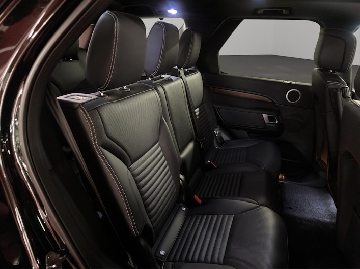 Vehicle image LAND ROVER DISCOVERY