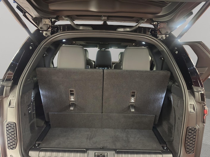 Vehicle image LAND ROVER DISCOVERY