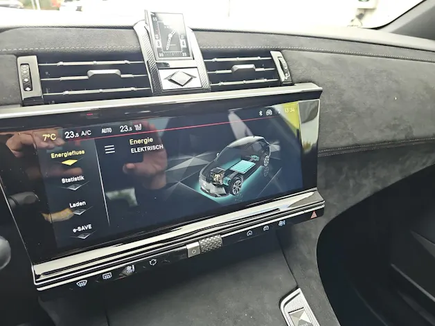 DS Automobiles 7 1.6 E-Tense Ligne Noire 4x4