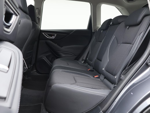 SUBARU Forester Station 2.0i e-Boxer Swiss Plus 3