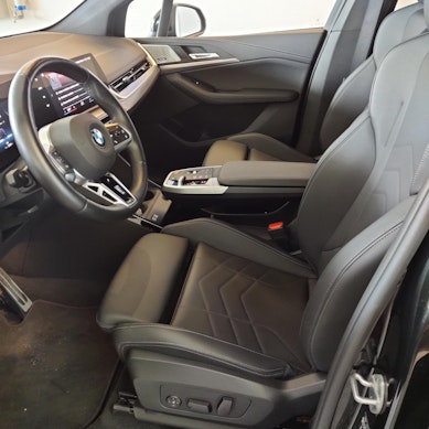 BMW 223d xDrive Active Tourer 2