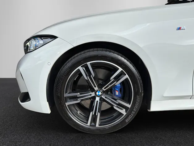 BMW 320d xDrive 48V Touring Steptronic M Sport