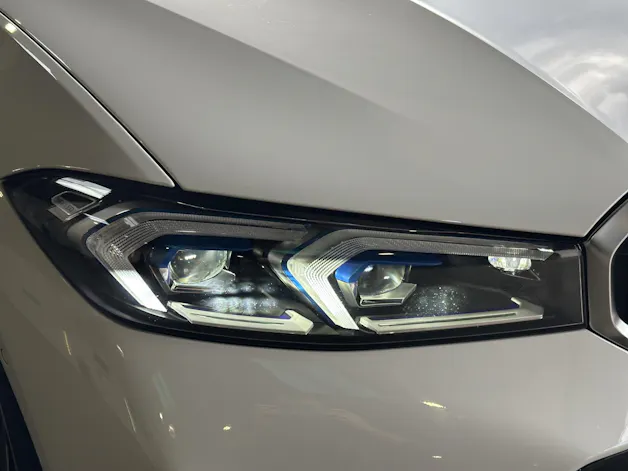 BMW 320d xDrive 48V Touring Steptronic M Sport