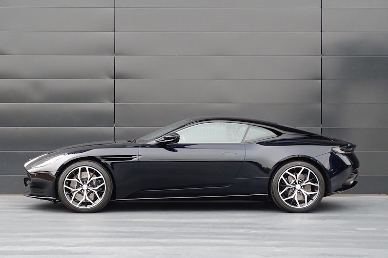 Vehicle image ASTON MARTIN DB11