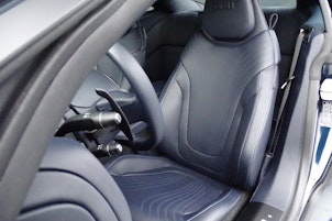 Vehicle image ASTON MARTIN DB11 Coupé 4.0 V8 Bi-Turbo