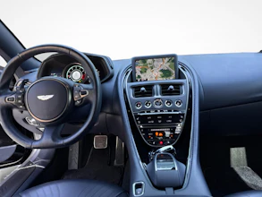 https://vehicle.imgix.net/3770069/727c2ce9-0355-42af-8667-252c74948d03.jpg