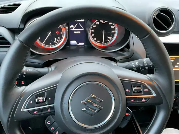Suzuki Swift 1.2 Piz Sulai Hybrid 4x4