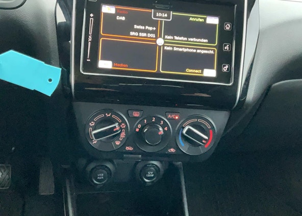 Vehicle image 18 Vehicle image 18