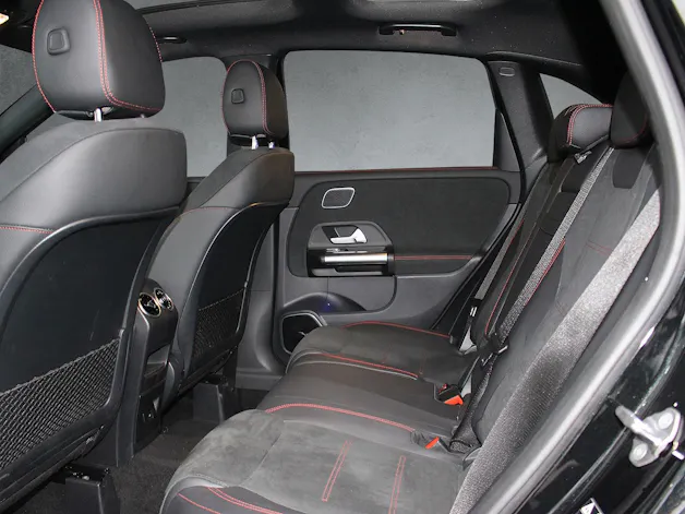Mercedes-Benz B 200 AMG Line 4Matic