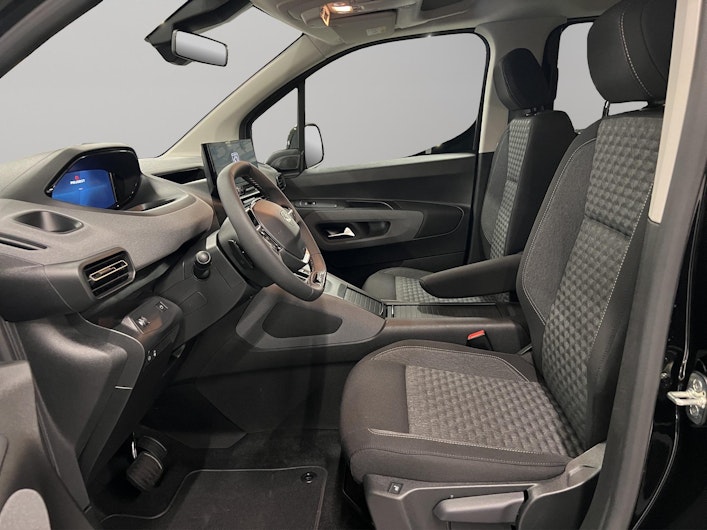 Vehicle image PEUGEOT RIFTER