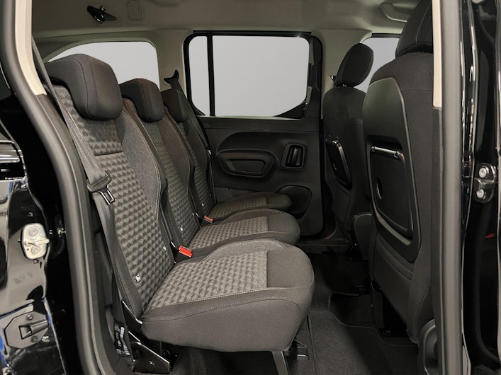 Vehicle image PEUGEOT RIFTER