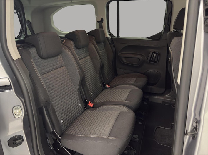 Vehicle image PEUGEOT RIFTER