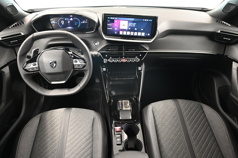 Vehicle image PEUGEOT 2008