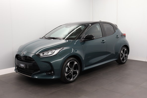 Vehicle image 3