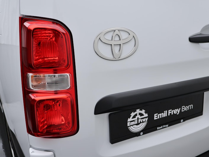Vehicle image TOYOTA PROACE