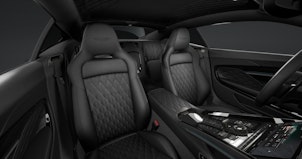 Vehicle image ASTON MARTIN DB12 Coupé 4.0 V8 Bi-Turbo