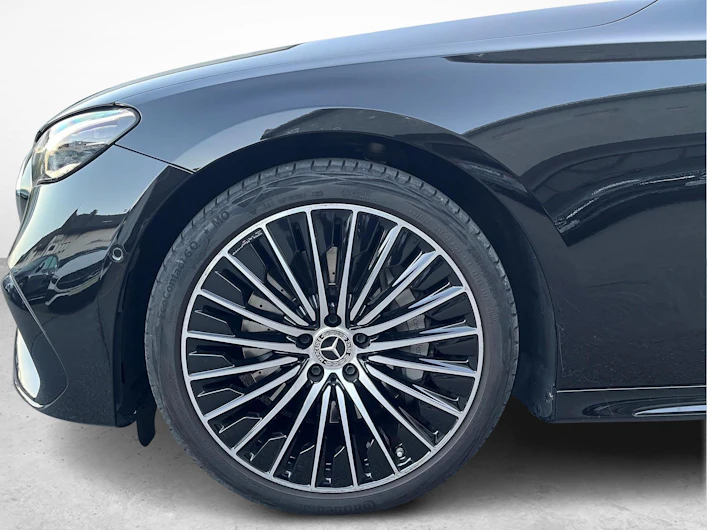 Fahrzeugbild MERCEDES-BENZ E 220