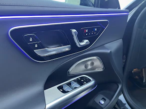 https://vehicle.imgix.net/3770821/4739216e-3567-4229-9338-5f09788f22bd.jpg