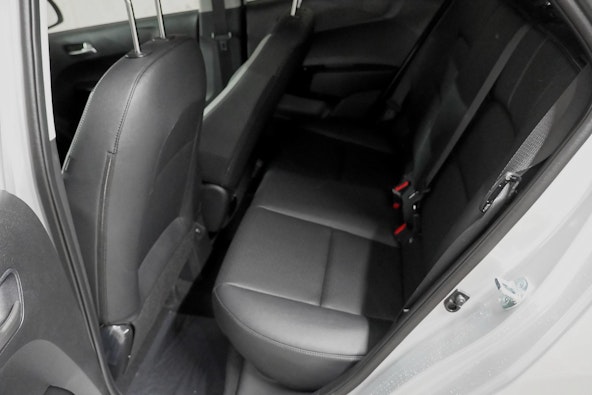 Vehicle image 7 Vehicle image 7