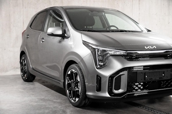 Vehicle image 10 Vehicle image 10