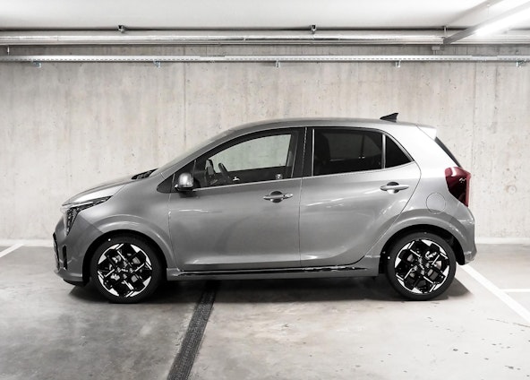 Vehicle image 3 Vehicle image 3