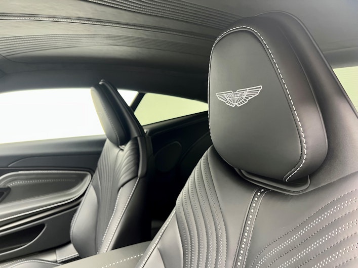 Vehicle image ASTON MARTIN DB11