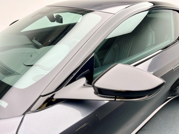 Vehicle image ASTON MARTIN DB11