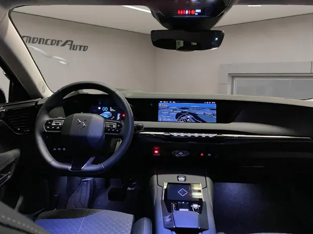 DS Automobiles 4 E-Tense 225 Ligne Noire