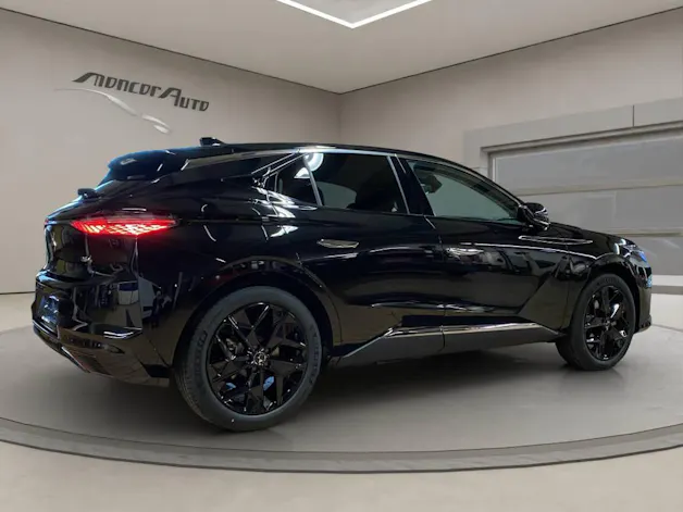 DS Automobiles 4 E-Tense 225 Ligne Noire