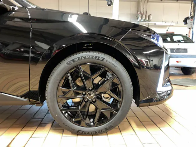 DS Automobiles 4 E-Tense 225 Ligne Noire