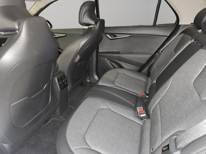 Vehicle image KIA NIRO