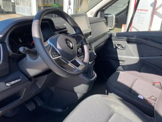 Renault Trafic 150 3.0 Adv.L2A EN