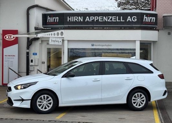 First vehicle image First vehicle image