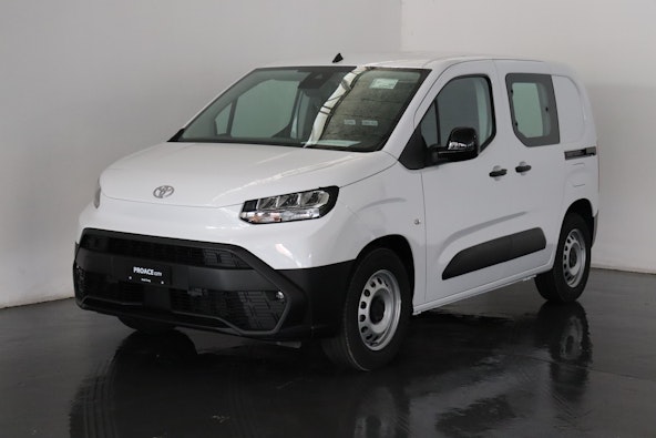 First vehicle image