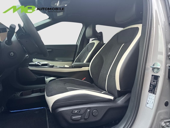 Vehicle image 7 Vehicle image 7