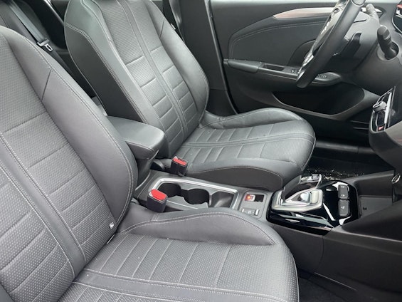 Vehicle image 5 Vehicle image 5