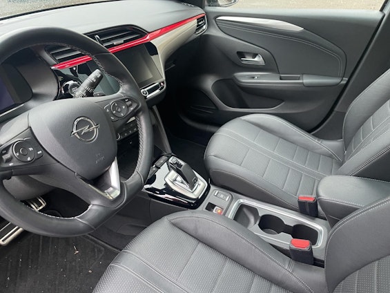 Vehicle image 4 Vehicle image 4