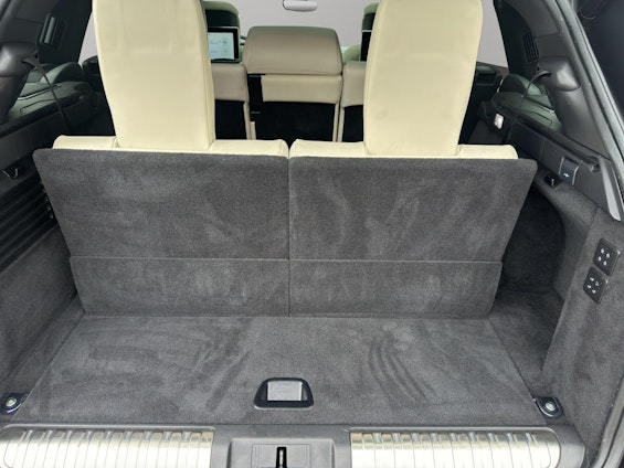 Vehicle image 12 Vehicle image 12