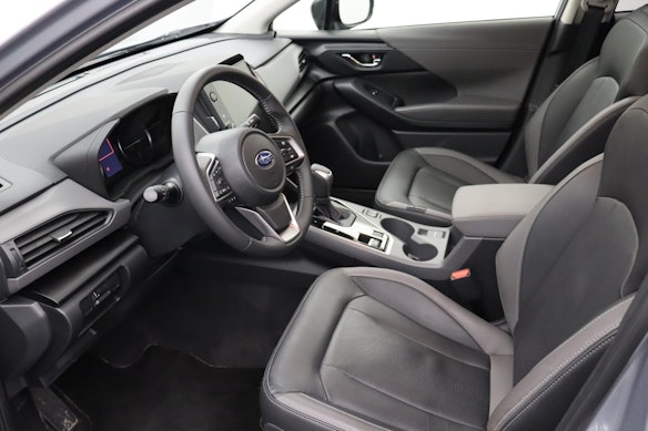 SUBARU Crosstrek 2.0i e-Boxer Luxury 2