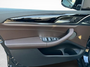 Fahrzeugbild BMW iX3 E-Motor