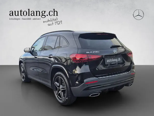 MERCEDES-BENZ GLA 250 e AMG Line