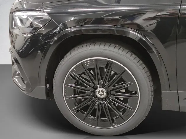 Mercedes-Benz GLA 250 e AMG Line