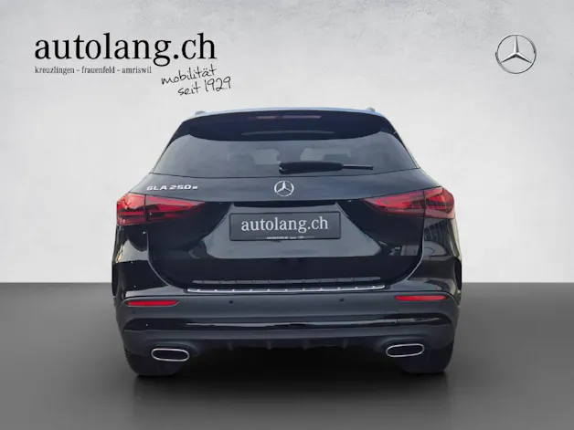 MERCEDES-BENZ GLA 250 e AMG Line