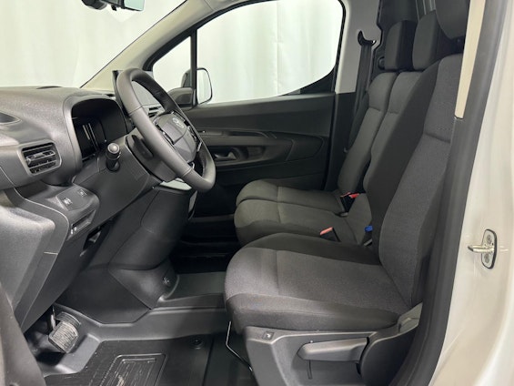 Vehicle image 2 Vehicle image 2