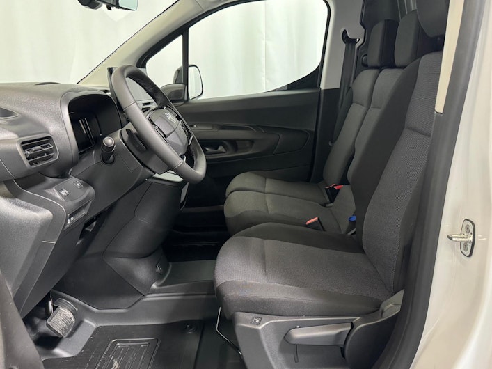 Vehicle image TOYOTA PROACE CITY