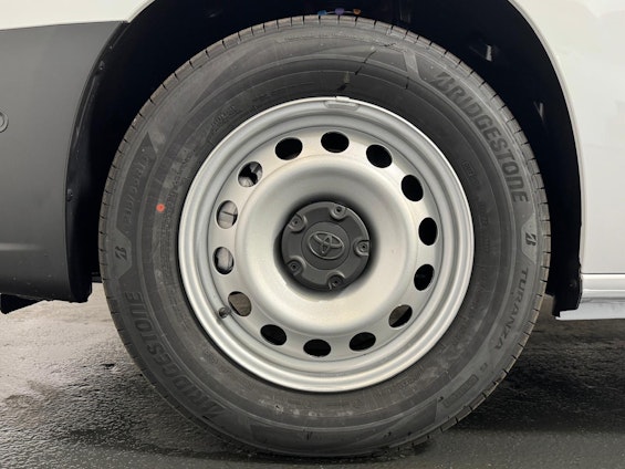 Vehicle image 10 Vehicle image 10