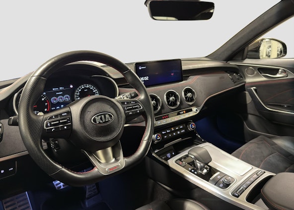 Vehicle image 12 Vehicle image 12