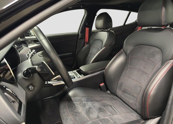 Vehicle image 8 Vehicle image 8